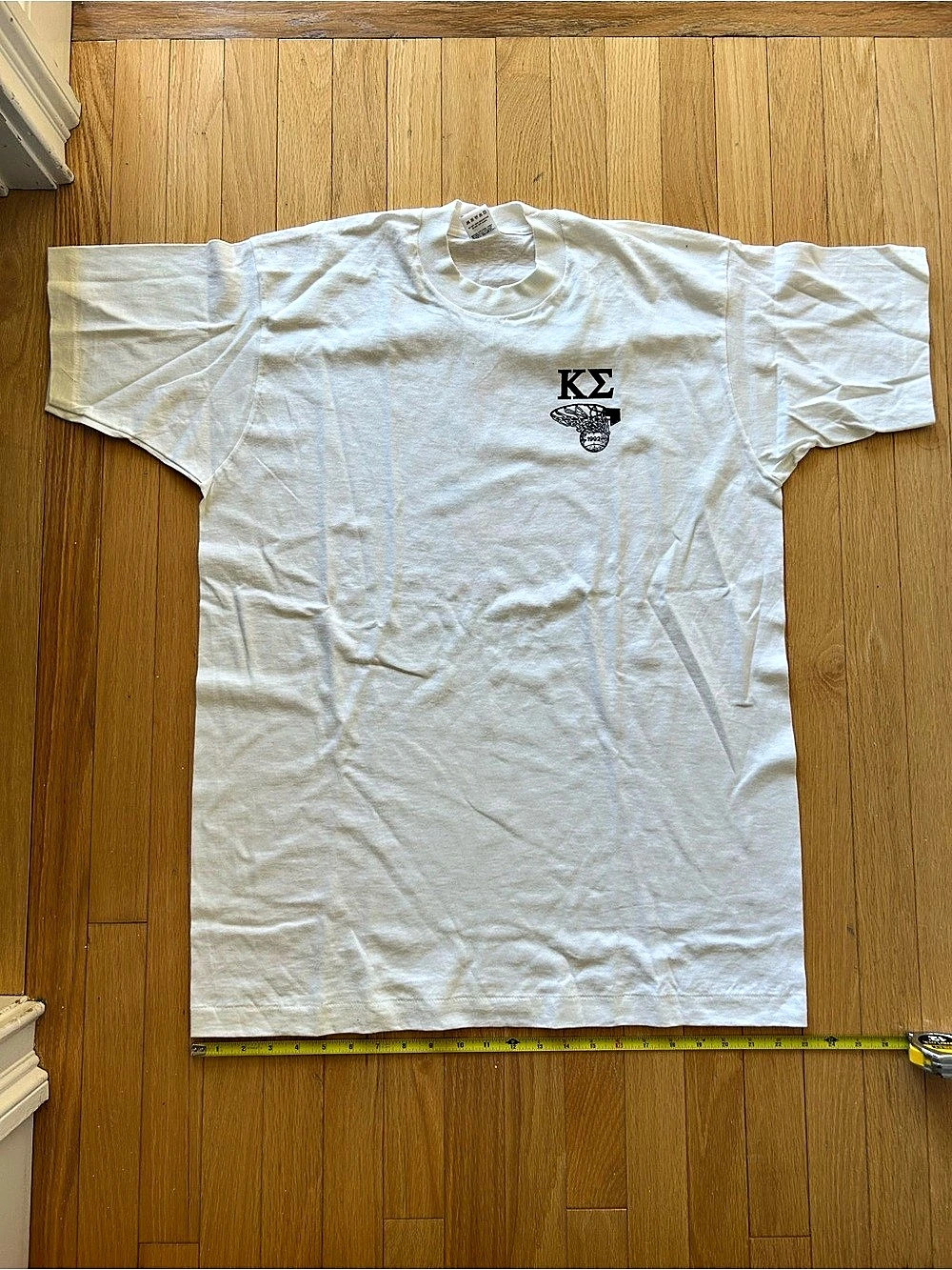 Fruit of the Loom Hoops for Hearts 1992 Cornell University Graphic Tee XL White